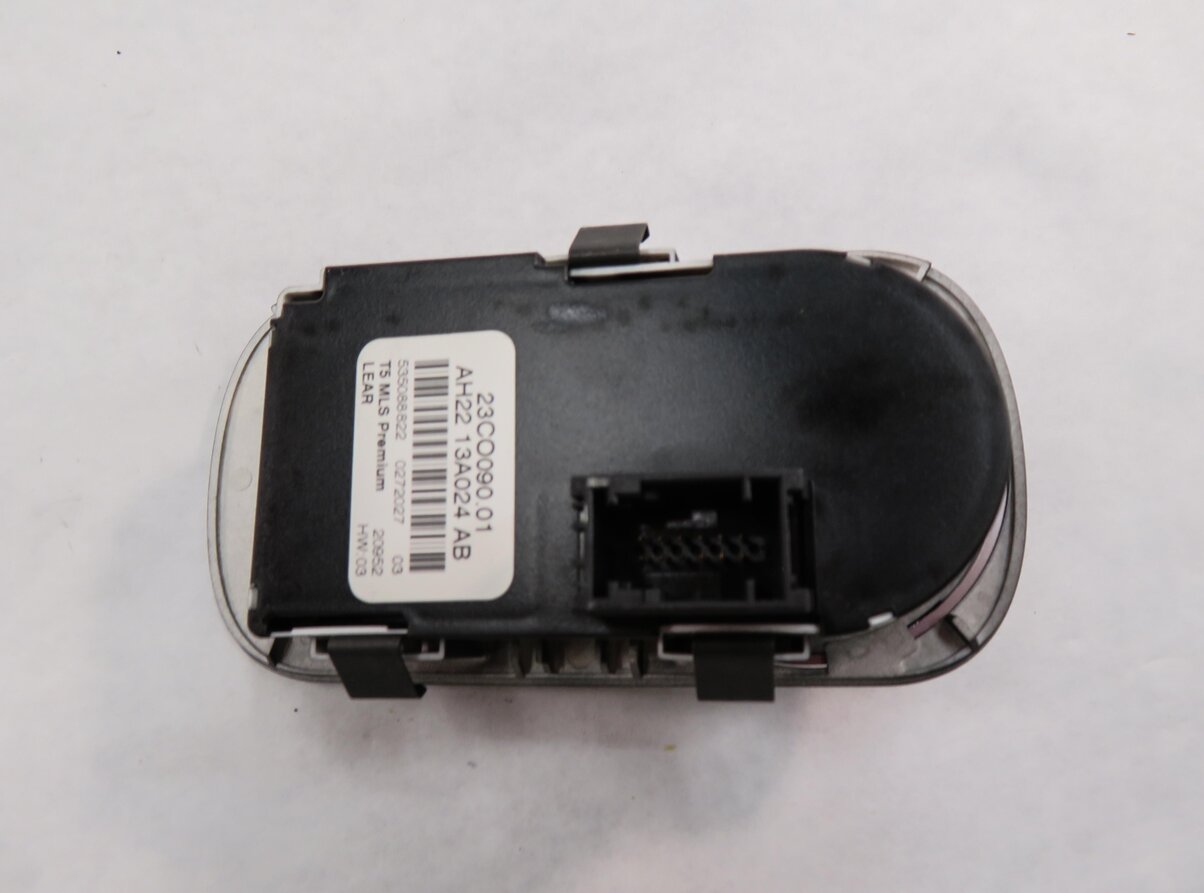 Thumbnail 6: 2010-2013 LAND ROVER LR4 - RANGE ROVER SPORT (L320) HEADLIGHT SWITCH CONTROL