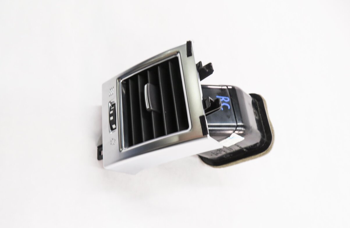 Thumbnail 4: 2012 RANGE ROVER SPORT (L320) RIGHT PASSENGER CENTER DASH HEATER A/C AIR VENT