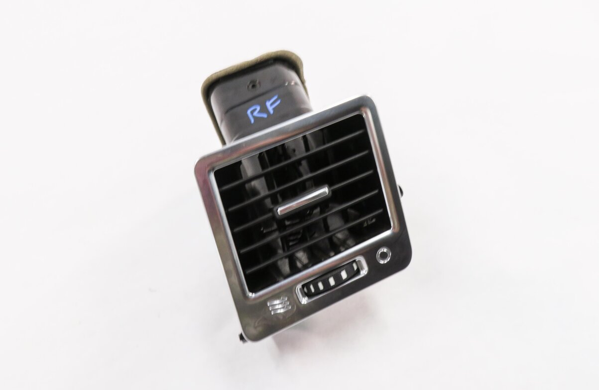 Thumbnail 1: 2012 RANGE ROVER SPORT (L320) RIGHT PASSENGER OUTER DASH HEATER A/C AIR VENT