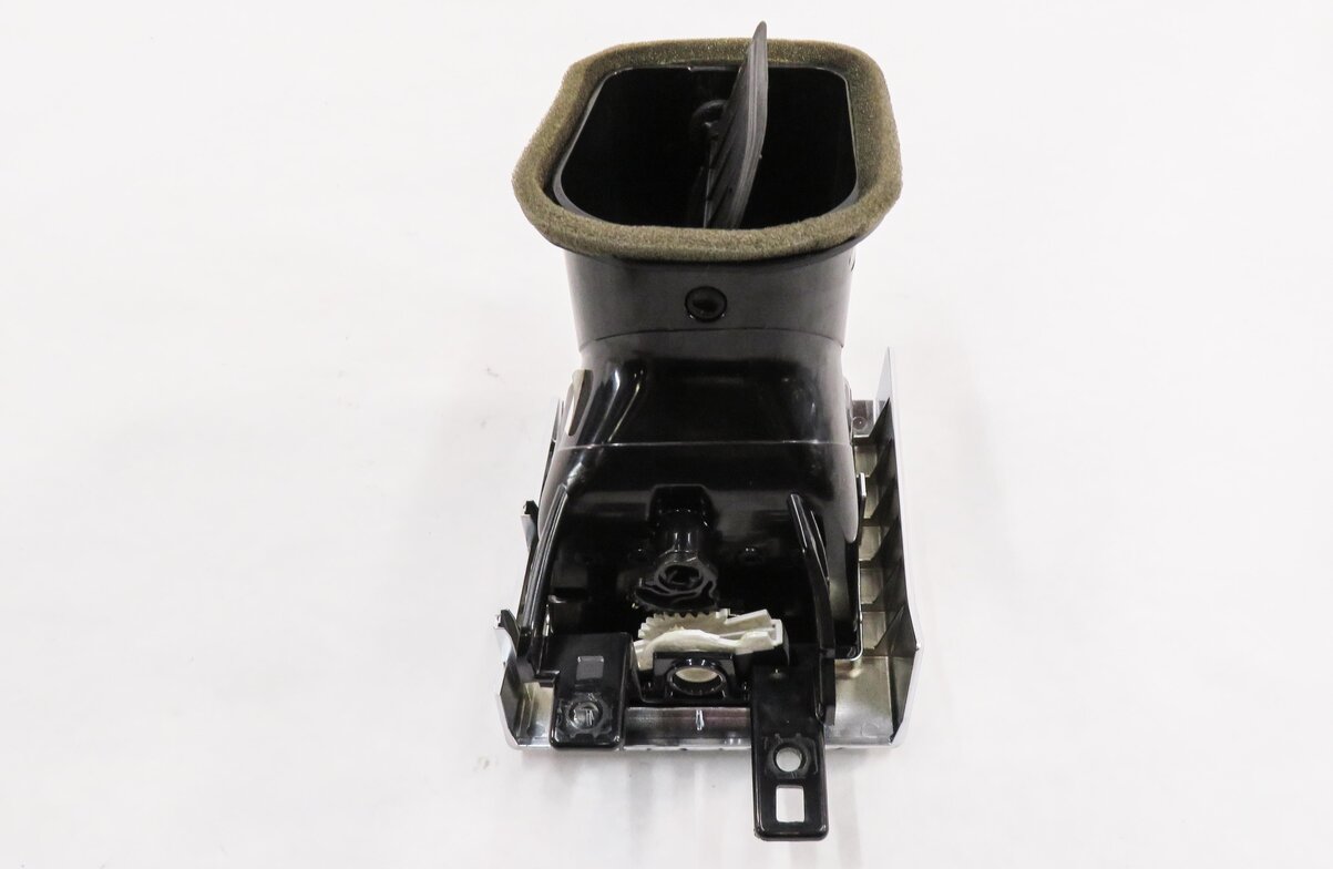 Thumbnail 6: 2012 RANGE ROVER SPORT (L320) LEFT DRIVER CENTER DASH HEATER A/C AIR VENT
