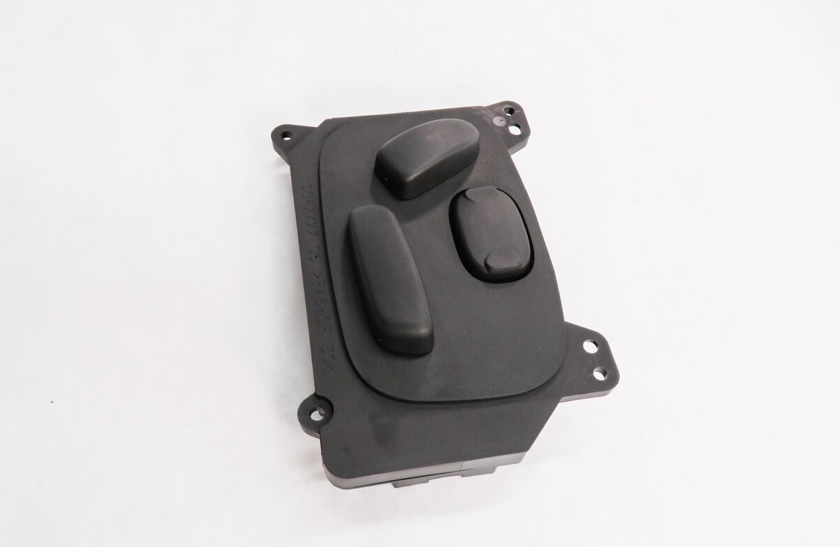 Thumbnail 4: 12 RANGE ROVER SPORT (L320) RIGHT FRONT PASSENGER SEAT ADJUSTMENT SWITCH BUTTON