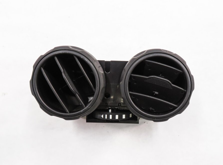 Thumbnail 2: 2012 RANGE ROVER SPORT (L320) REAR CENTER CONSOLE HEATER A/C AIR VENT
