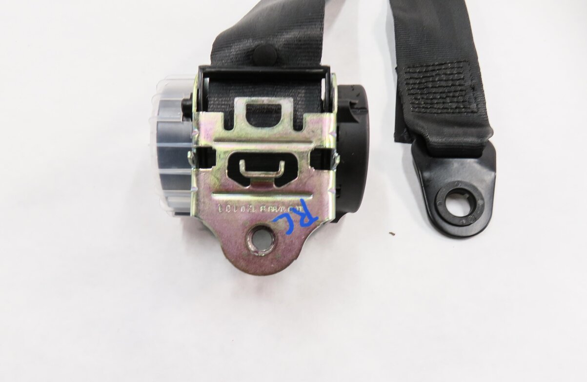 Thumbnail 6: 12 RANGE ROVER SPORT (L320) REAR 2nd ROW SEAT - CENTER SEATBELT RETRACTOR BLACK