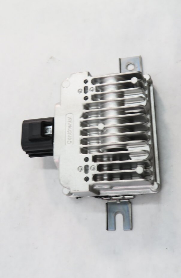 Thumbnail 3: 2010-2015 LR2 LR4 EVOQUE RANGE ROVER SPORT (L320 L538) FUEL PUMP CONTROL MODULE