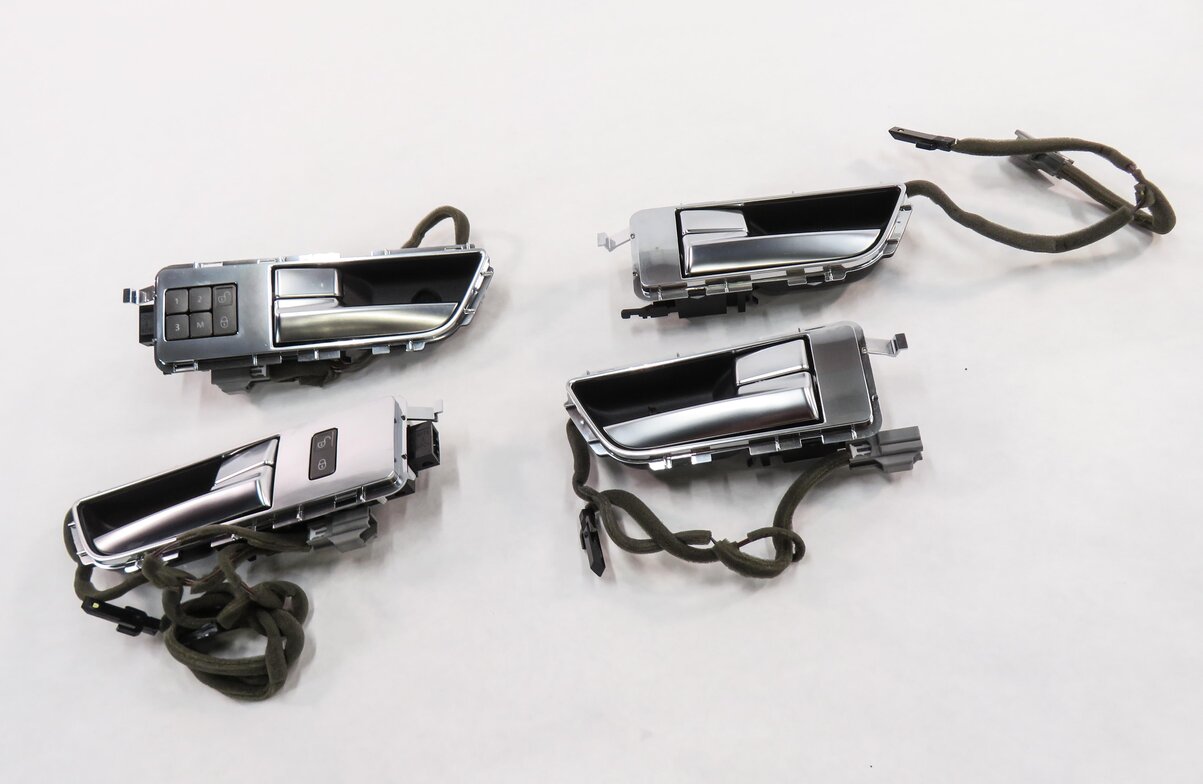 Thumbnail 2: 2010-2016 LR4 - RANGE ROVER SPORT (L320) FRONT & REAR INTERIOR DOOR HANDLE SET-4