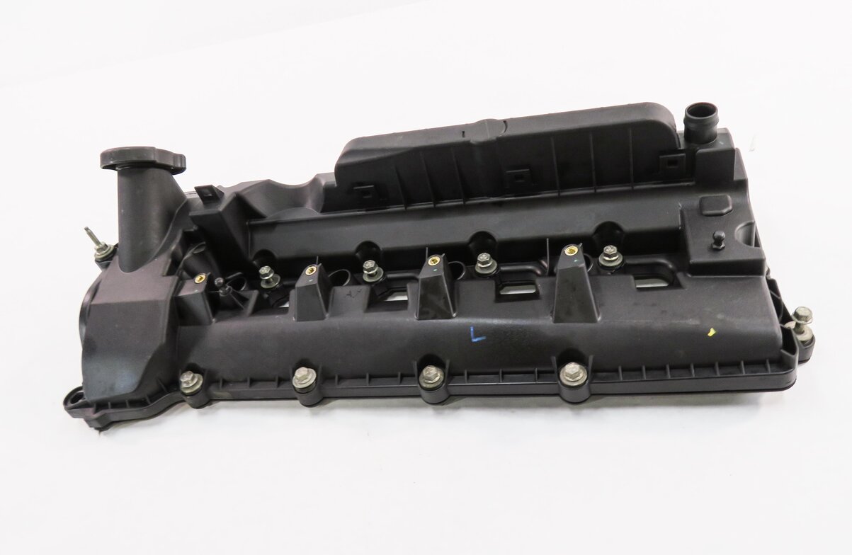 Thumbnail 2: 2010-2018 RANGE ROVER / SPORT (L320 L322 L494 L405) 5.0L V8 - LEFT VALVE COVER