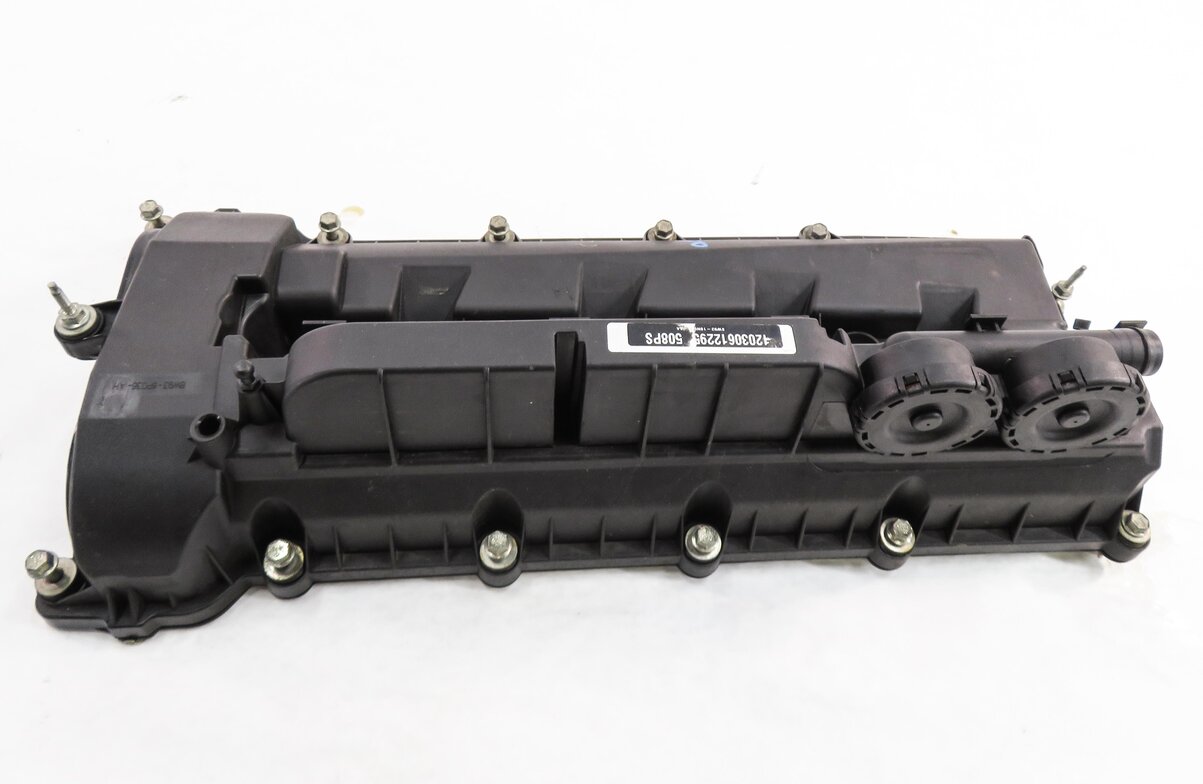 Thumbnail 5: 2010-2018 RANGE ROVER / SPORT (L320 L322 L494 L405) 5.0L V8 - RIGHT VALVE COVER