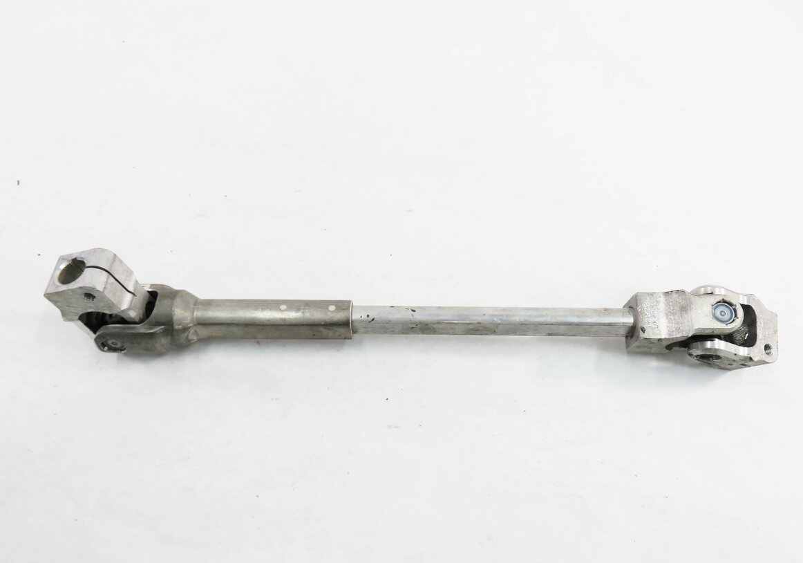 Thumbnail 2: 2015 BMW 335i (F30) RWD - STEERING COLUMN SHAFT U-JOINT LINK LINKAGE COUPLER
