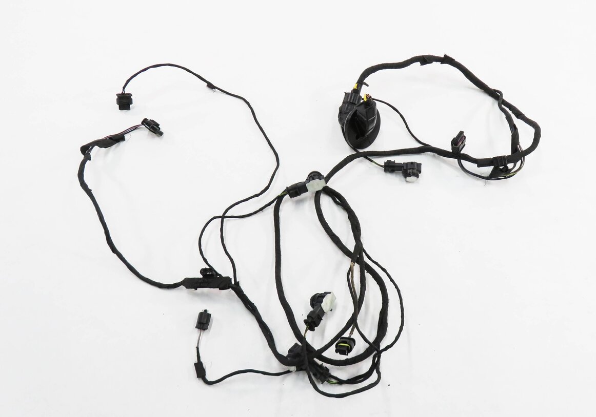 Thumbnail 2: 2015 BMW 335i (F30) REAR PDC PARK DISTANCE SENSOR SET w/ HARNESS (ALPINE WHITE)