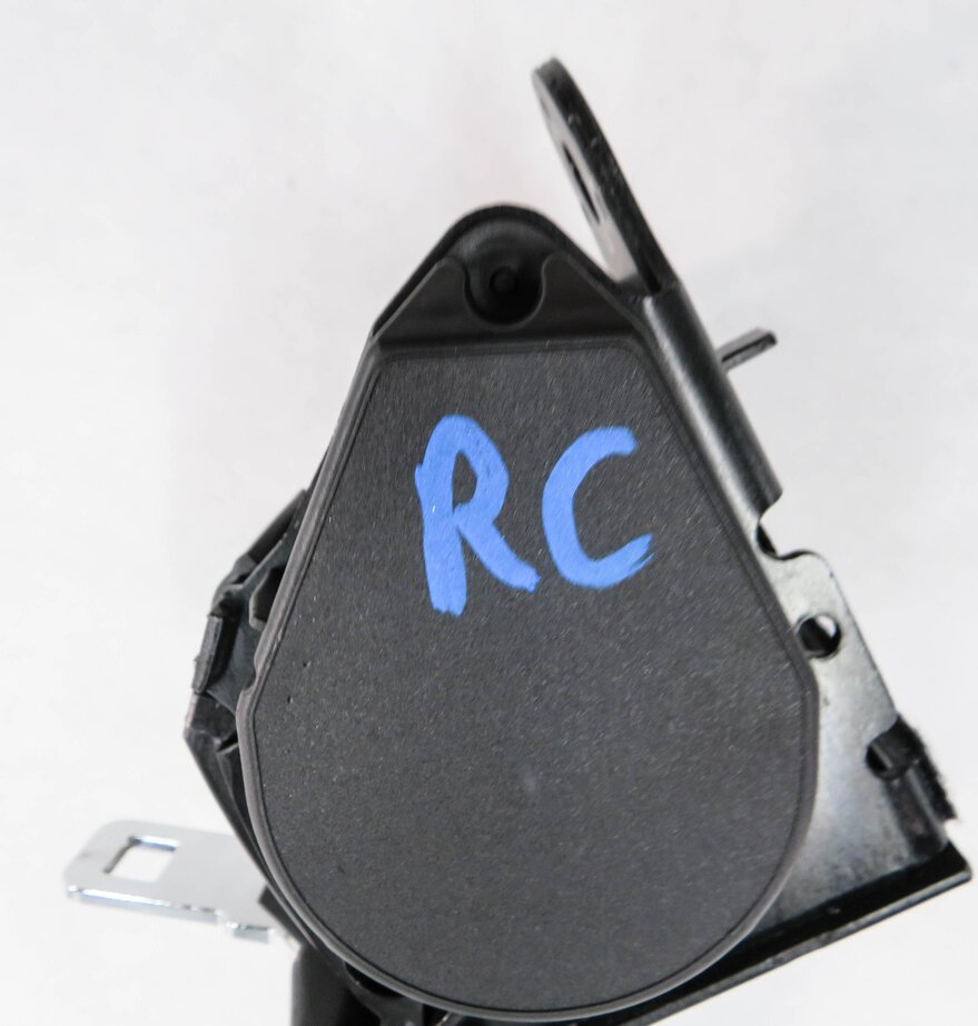 Thumbnail 6: 2015 BMW 335i (F30) REAR SEAT - CENTER SEATBELT RETRACTOR (BLACK)