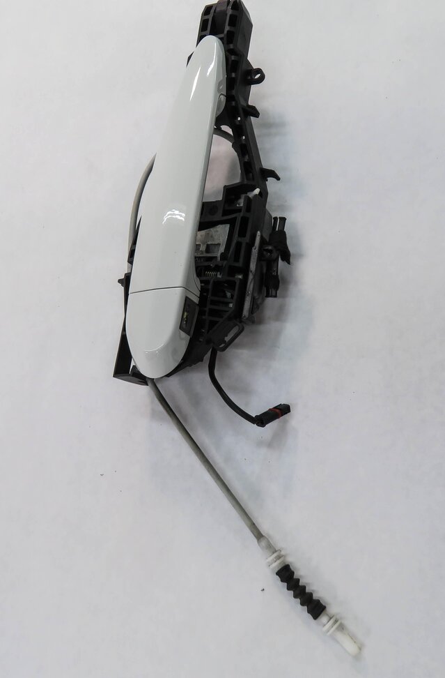 Thumbnail 3: 12-19 BMW 228i 328i 330i 335i (F30 F31 F32 F33) RIGHT REAR DOOR HANDLE (WHITE)