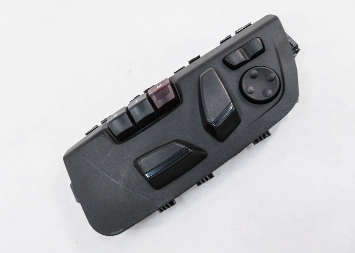 Thumbnail 1: 2015 BMW 335i (F30) LEFT FRONT DRIVER MEMORY SEAT SWITCH BUTTON CONTROL