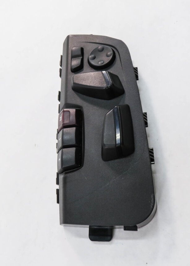 Thumbnail 3: 2015 BMW 335i (F30) LEFT FRONT DRIVER MEMORY SEAT SWITCH BUTTON CONTROL