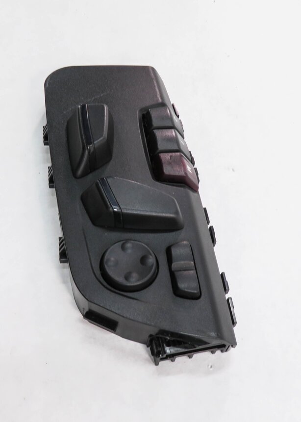 Thumbnail 4: 2015 BMW 335i (F30) LEFT FRONT DRIVER MEMORY SEAT SWITCH BUTTON CONTROL