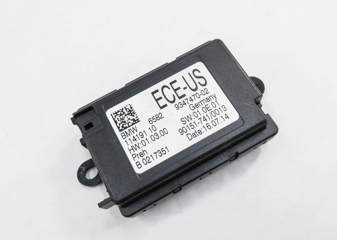 Thumbnail 1: 2015 BMW 335i (F30) RADIO STEREO GPS NAVIGATION i-DRIVE CONTROL MODULE