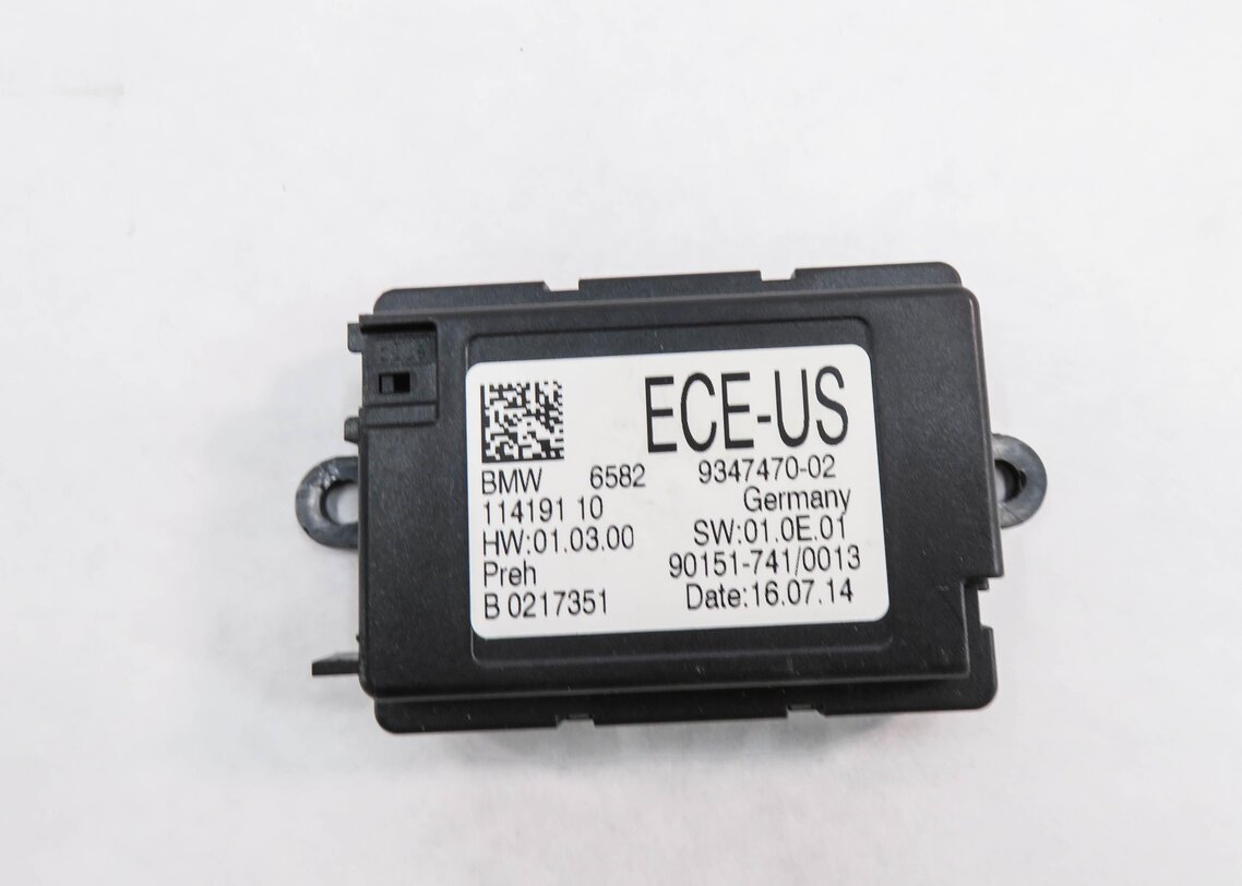 Thumbnail 2: 2015 BMW 335i (F30) RADIO STEREO GPS NAVIGATION i-DRIVE CONTROL MODULE