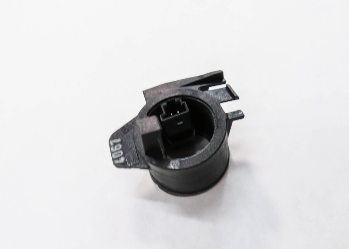 Thumbnail 3: 2015 BMW 335i (F30) IGNITION SWITCH IMMOBILIZER KEY RING SENSOR