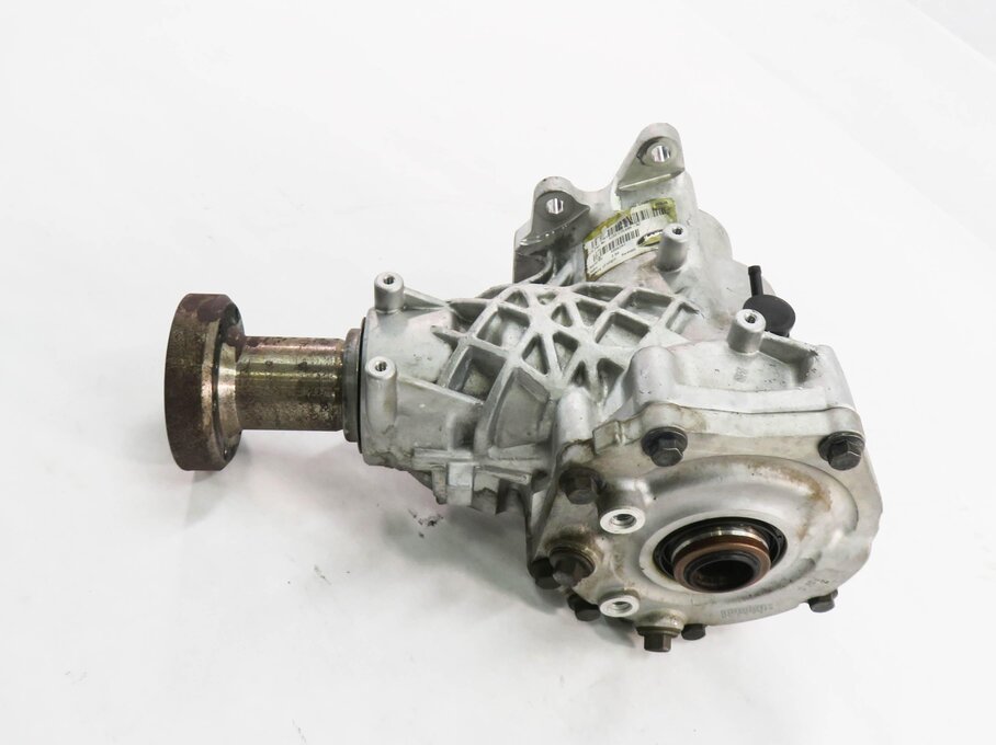 Thumbnail 2: 2015-2019 JAGUAR E-PACE / DISCOVERY SPORT (L550) AWD - FRONT TRANSFER CASE