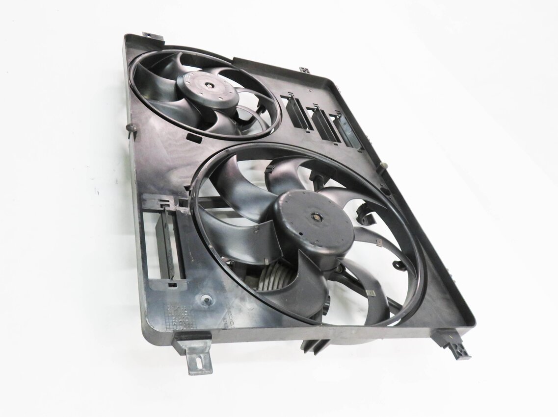 Thumbnail 3: 12-17 LR2 DISCOVERY SPORT RANGE ROVER EVOQUE (L538 L550) RADIATOR COOLING FAN