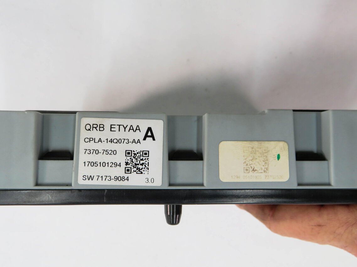 Thumbnail 6: 2017 LAND ROVER DISCOVERY SPORT (L550) REAR TRUNK FUSE BOX