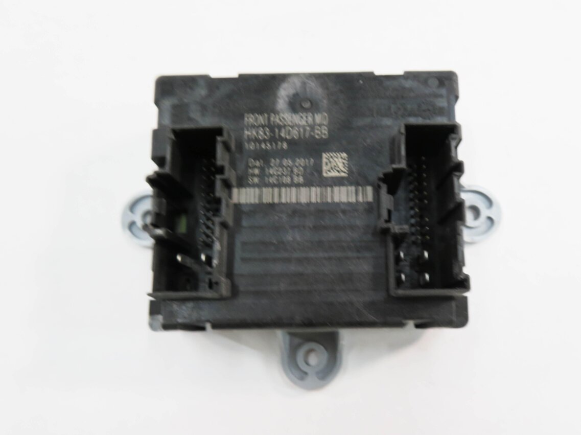 Thumbnail 2: 2017 LAND ROVER DISCOVERY SPORT (L550) RIGHT FRONT PASSENGER DOOR CONTROL MODULE