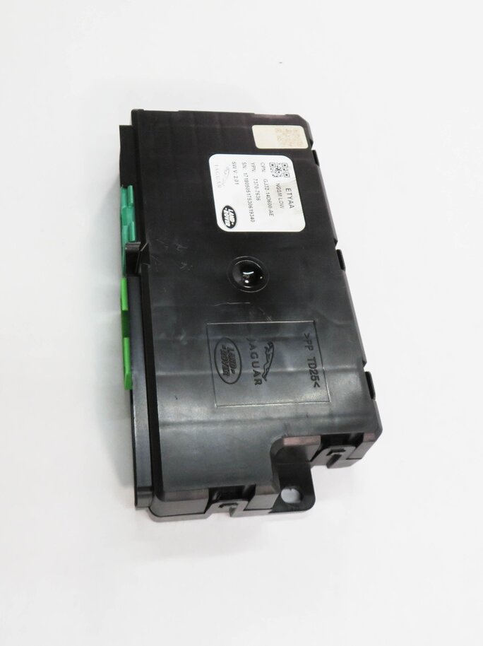 Thumbnail 3: 2015-2017 LAND ROVER DISCOVERY SPORT (L550) PASSENGER SEAT CONTROL MODULE