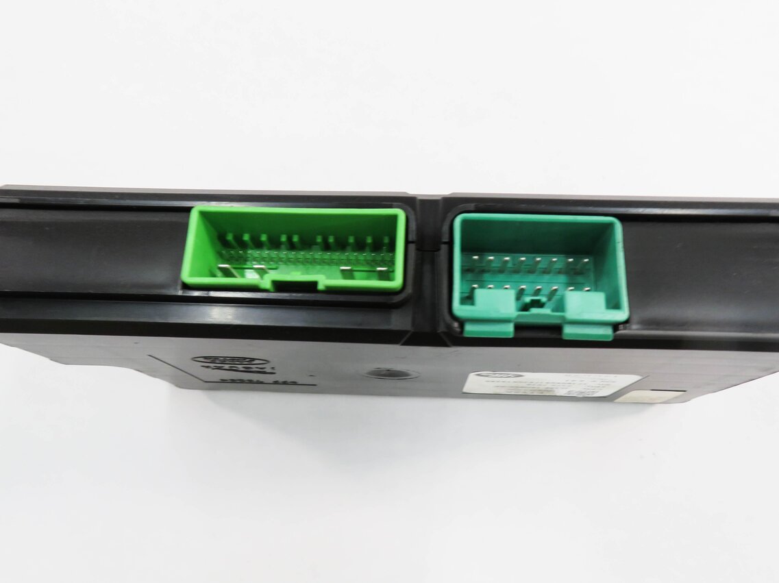 Thumbnail 5: 2015-2017 LAND ROVER DISCOVERY SPORT (L550) PASSENGER SEAT CONTROL MODULE