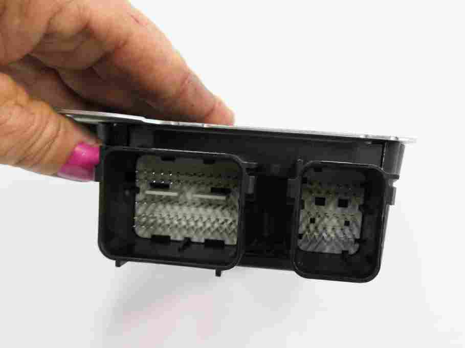 Thumbnail 6: 2015-2019 LAND ROVER DISCOVERY SPORT (L538) SRS BAG CONTROL MODULE