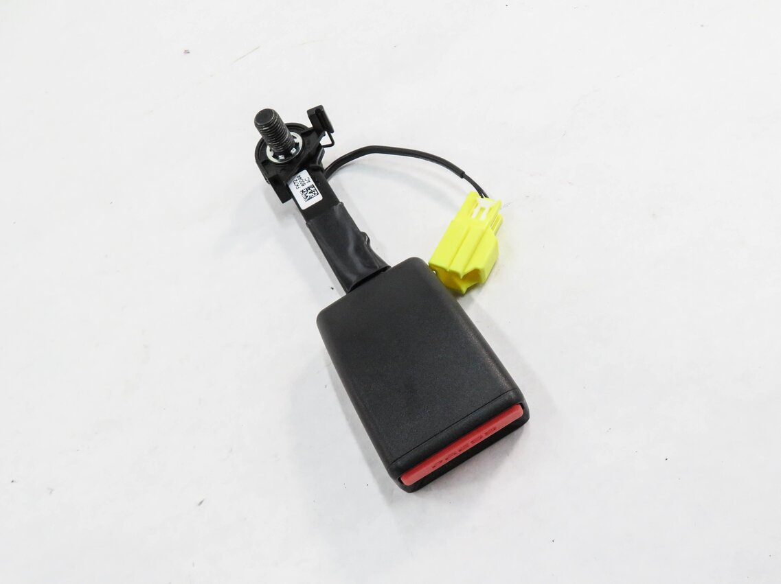2017 LAND ROVER DISCOVERY SPORT (L550) REAR 3rd ROW - RIGHT SEATBELT RECEIVER