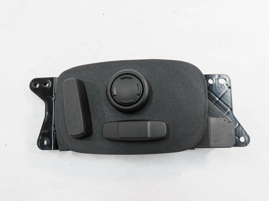 Thumbnail 2: 2017 LAND ROVER DISCOVERY SPORT (L550) RIGHT FRONT PASSENGER SEAT SWITCH