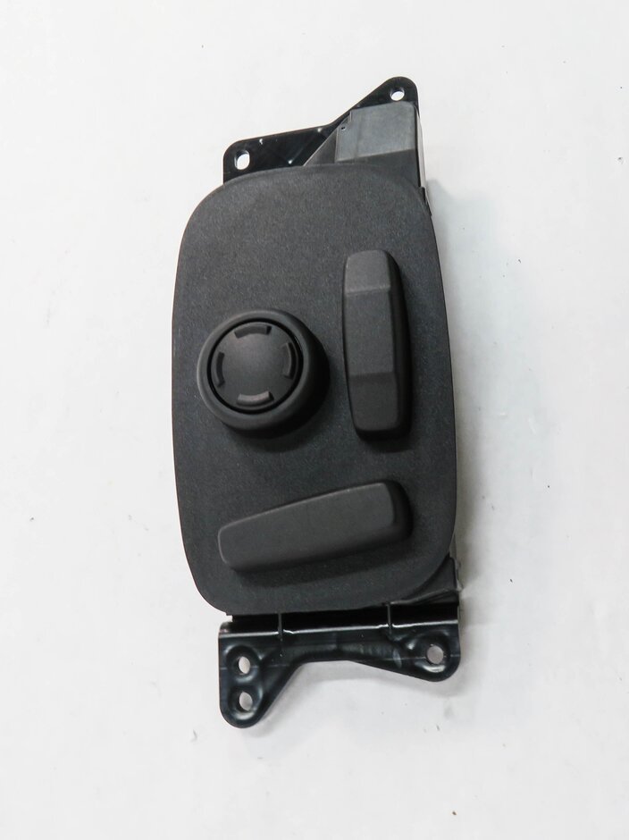Thumbnail 3: 2017 LAND ROVER DISCOVERY SPORT (L550) RIGHT FRONT PASSENGER SEAT SWITCH
