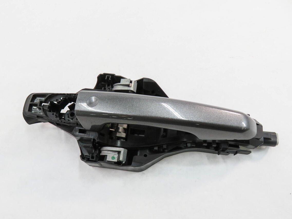 Thumbnail 2: 2015-2019 LAND ROVER DISCOVERY SPORT (L550) LEFT REAR PASSIVE DOOR HANDLE (GRAY)