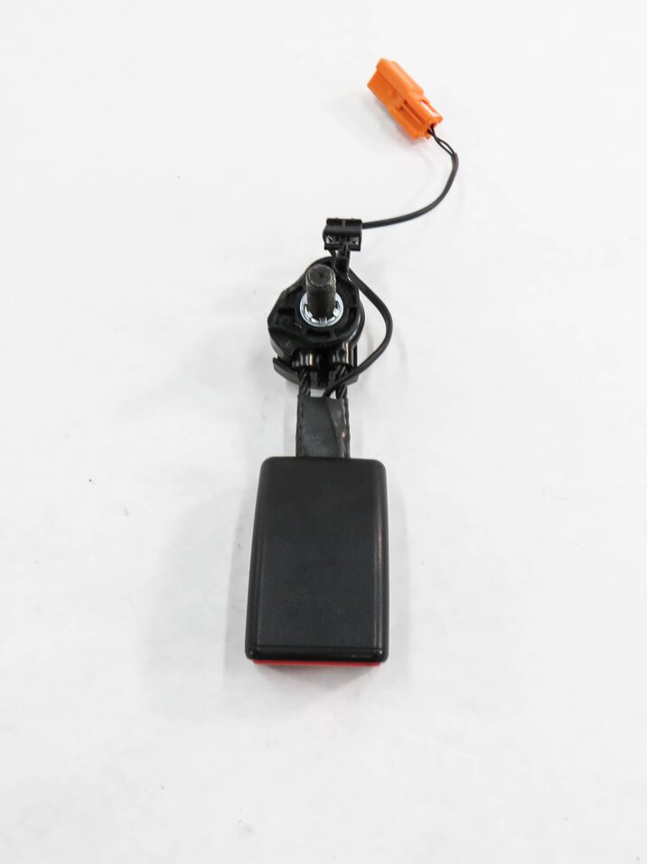 Thumbnail 2: 2017 LAND ROVER DISCOVERY SPORT (L550) REAR 2nd ROW - RIGHT SEATBELT RECEIVER