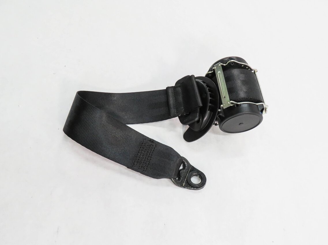 Thumbnail 4: 2017 LAND ROVER DISCOVERY SPORT (L550) REAR 2nd ROW - RIGHT SEATBELT RETRACTOR