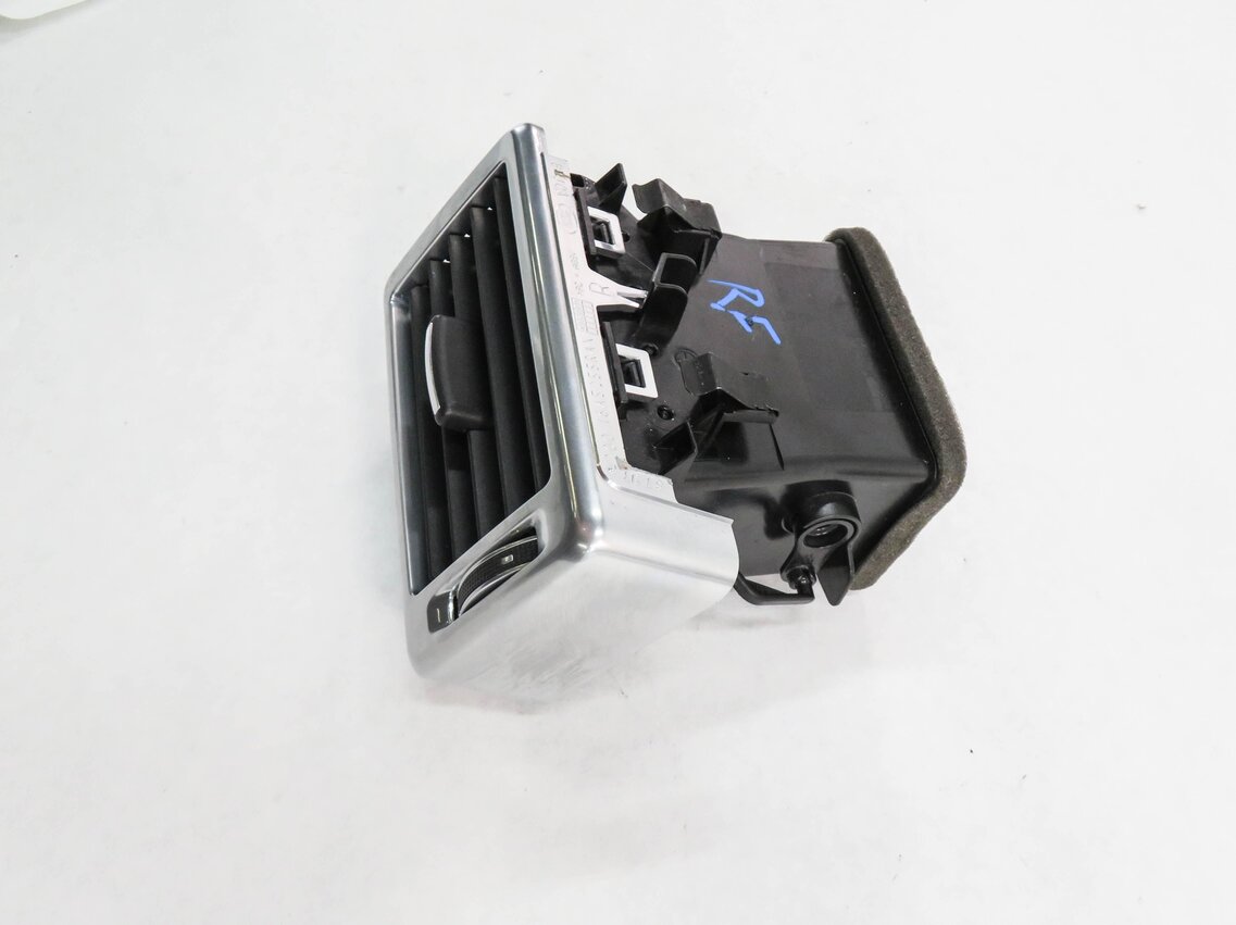 Thumbnail 4: 2017 LAND ROVER DISCOVERY SPORT (L550) RIGHT PASSENGER DASH HEATER A/C AIR VENT