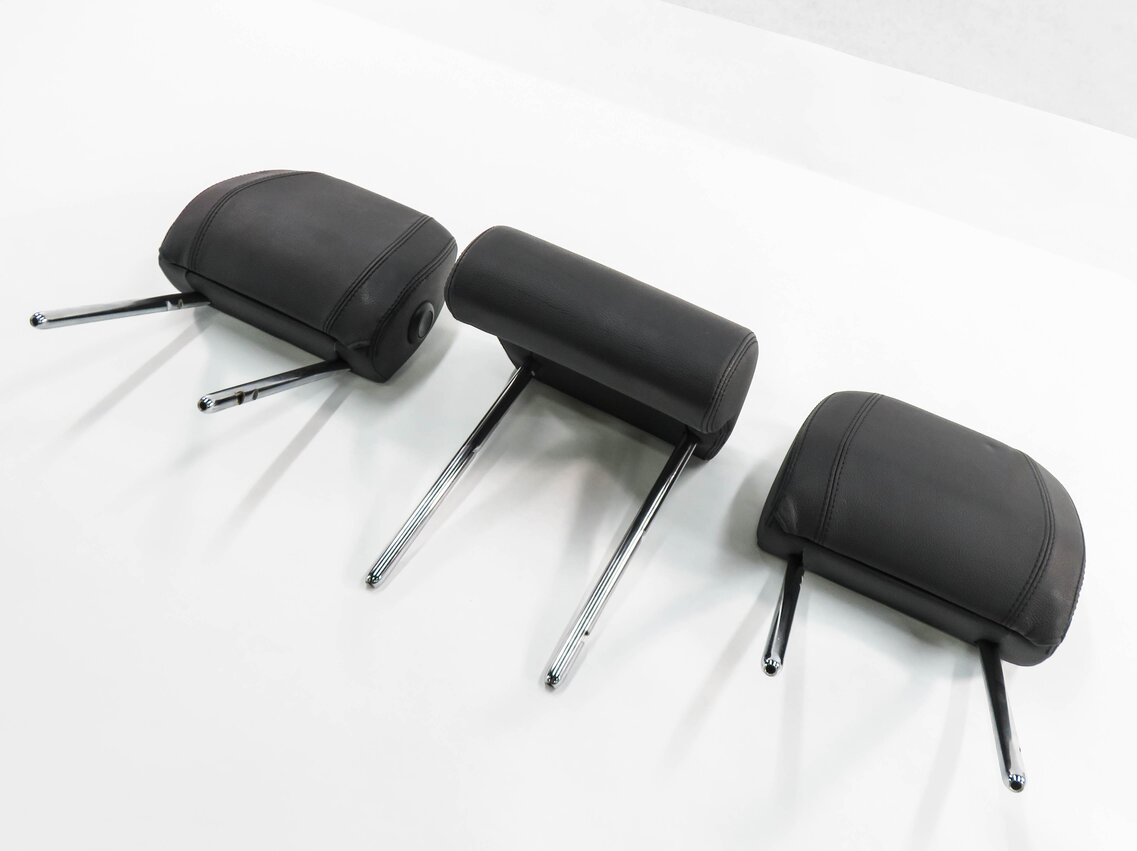 Thumbnail 1: 2017 LAND ROVER DISCOVERY SPORT (L550) REAR SEAT HEADREST SET-3 (BLACK LEATHER)