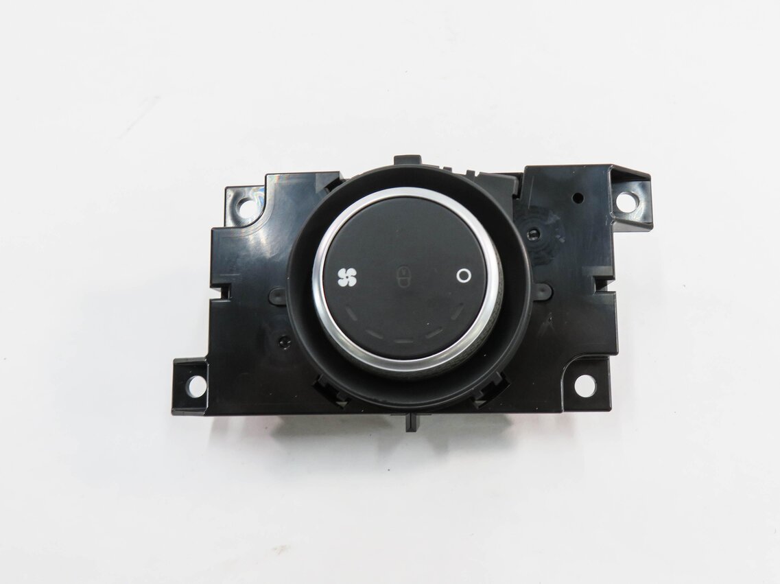 Thumbnail 5: 2017 LAND ROVER DISCOVERY SPORT (L550) RIGHT REAR HEATER CONTROL KNOB SWITCH