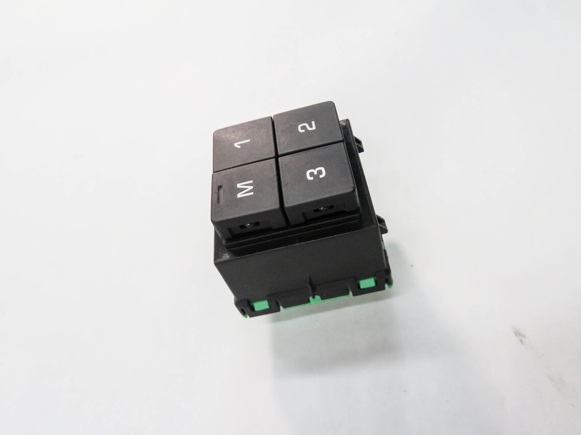 Thumbnail 3: 2015-2020 DISCOVERY SPORT RANGE ROVER SPORT VELAR - DRIVER MEMORY SEAT SWITCH