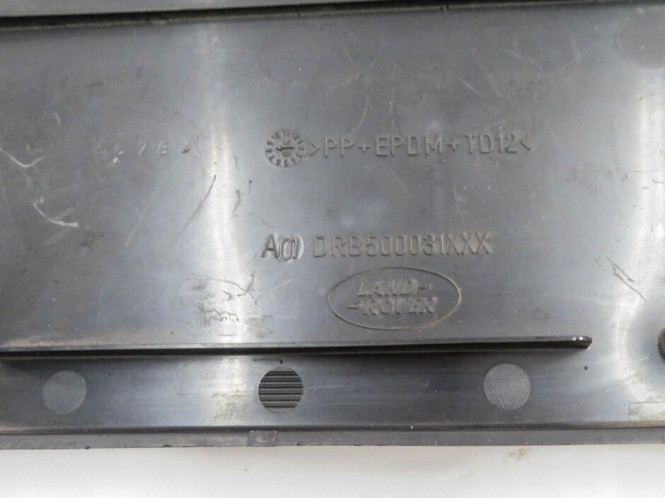 Thumbnail 6: 2017 LAND ROVER DISCOVERY SPORT (L550) FRONT LICENSE PLATE MOUNT BRACKET