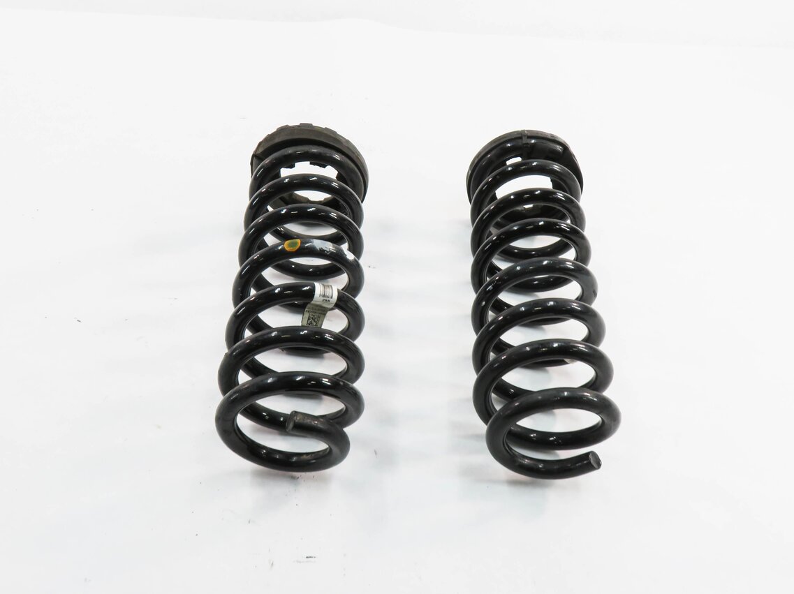 Thumbnail 2: 2015-2019 LAND ROVER DISCOVERY SPORT (L550) REAR SUSPENSION COIL SPRING SET-2