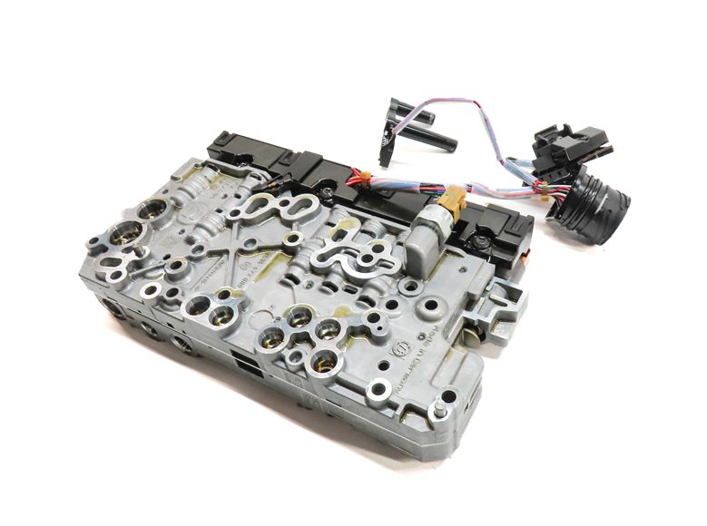 Thumbnail 1: 2014-2017 EVOQUE DISCOVERY SPORT (L538 L550) 9HP-48 AUTO TRANSMISSION VALVE BODY