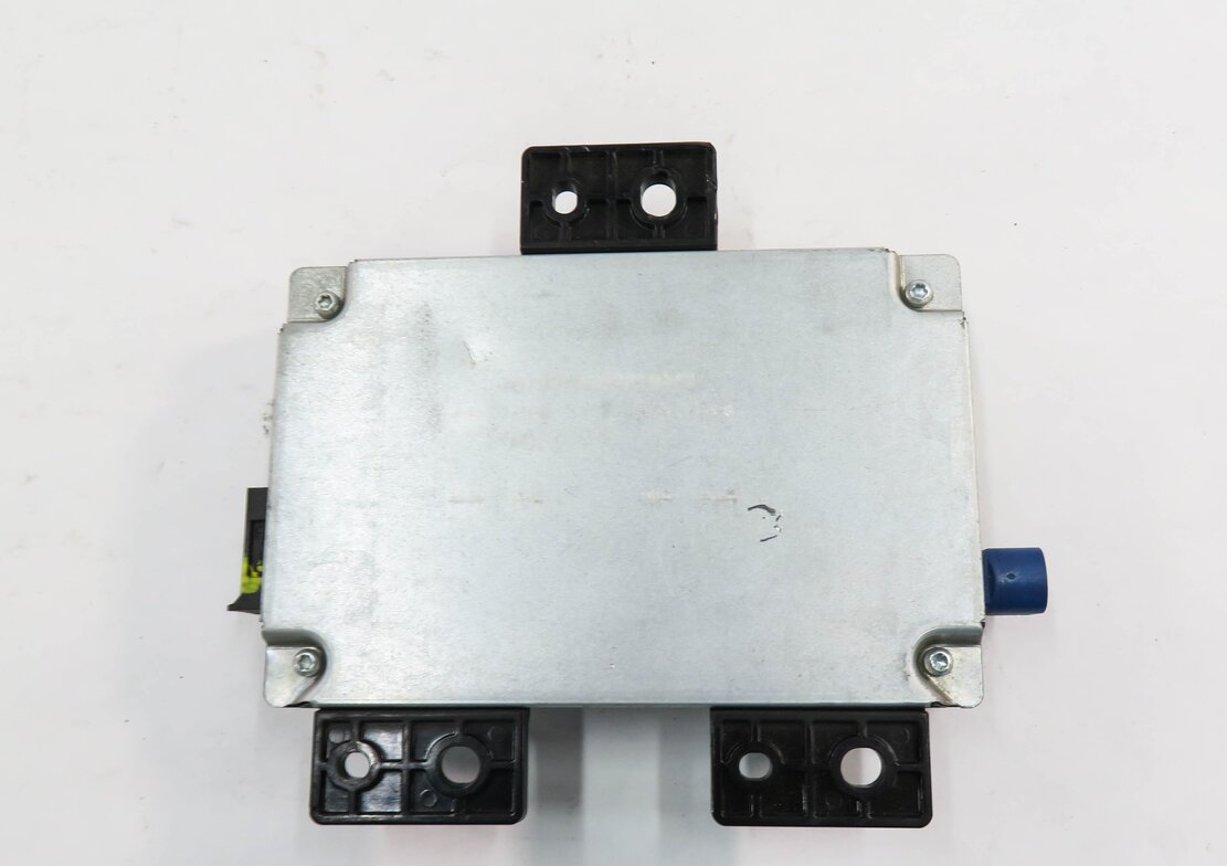 Thumbnail 5: 113-18 MERCEDES C250 C300 C350 CLA250 E300 E350 E550 ML350 ML550 - MEDIA MODULE