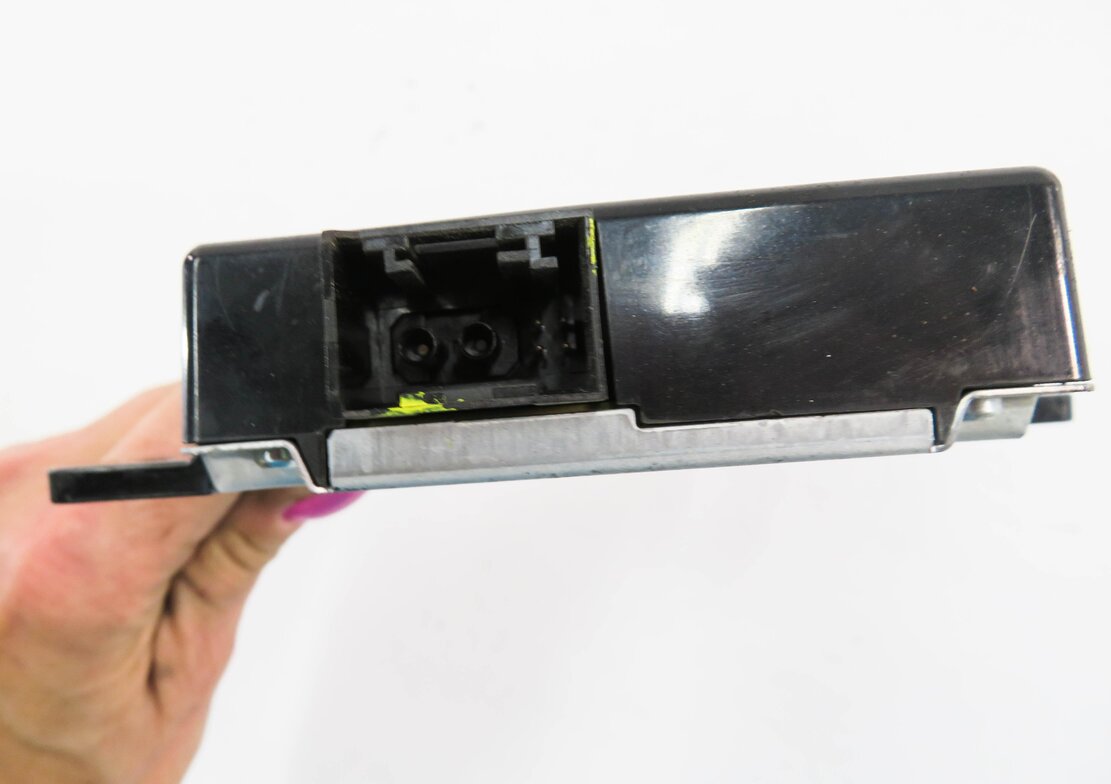 Thumbnail 7: 113-18 MERCEDES C250 C300 C350 CLA250 E300 E350 E550 ML350 ML550 - MEDIA MODULE