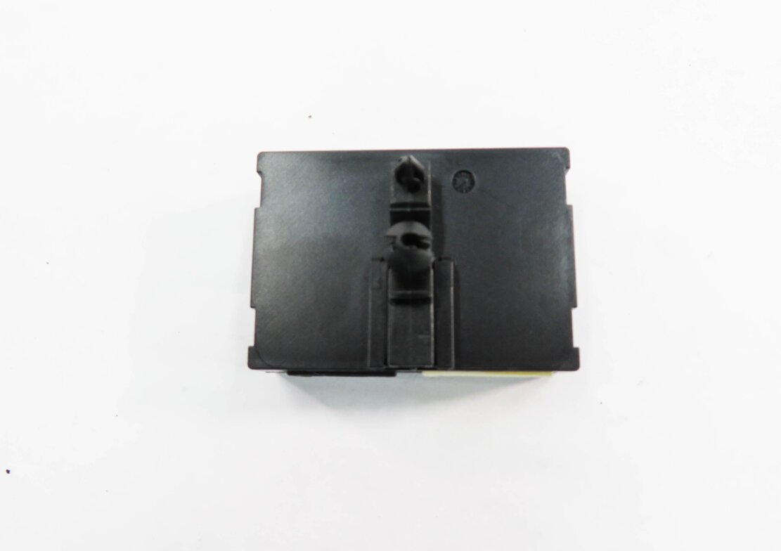 Thumbnail 5: 2013 MERCEDES C250 (W204) REARVIEW CAMERA CONTROL MODULE