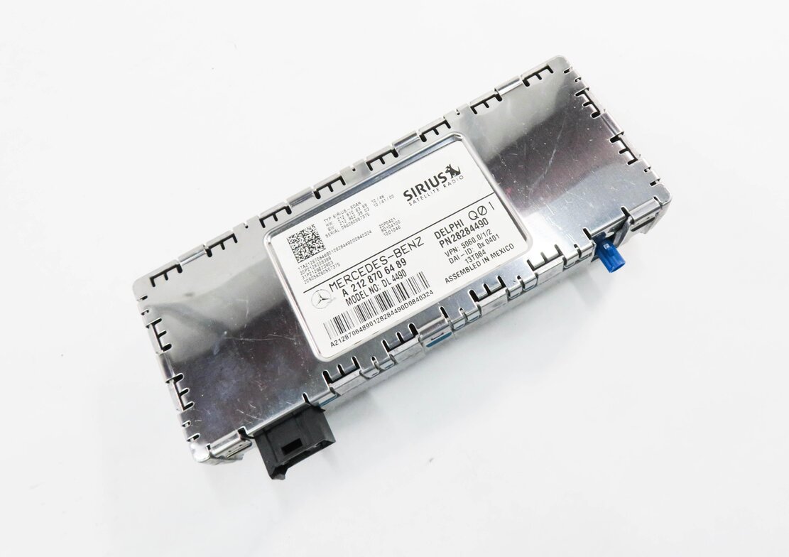 10-16 MERCEDES C250 C300 C350 E350 E550 GLK350 ML350 - SIRIUS SATELLITE RECEIVER