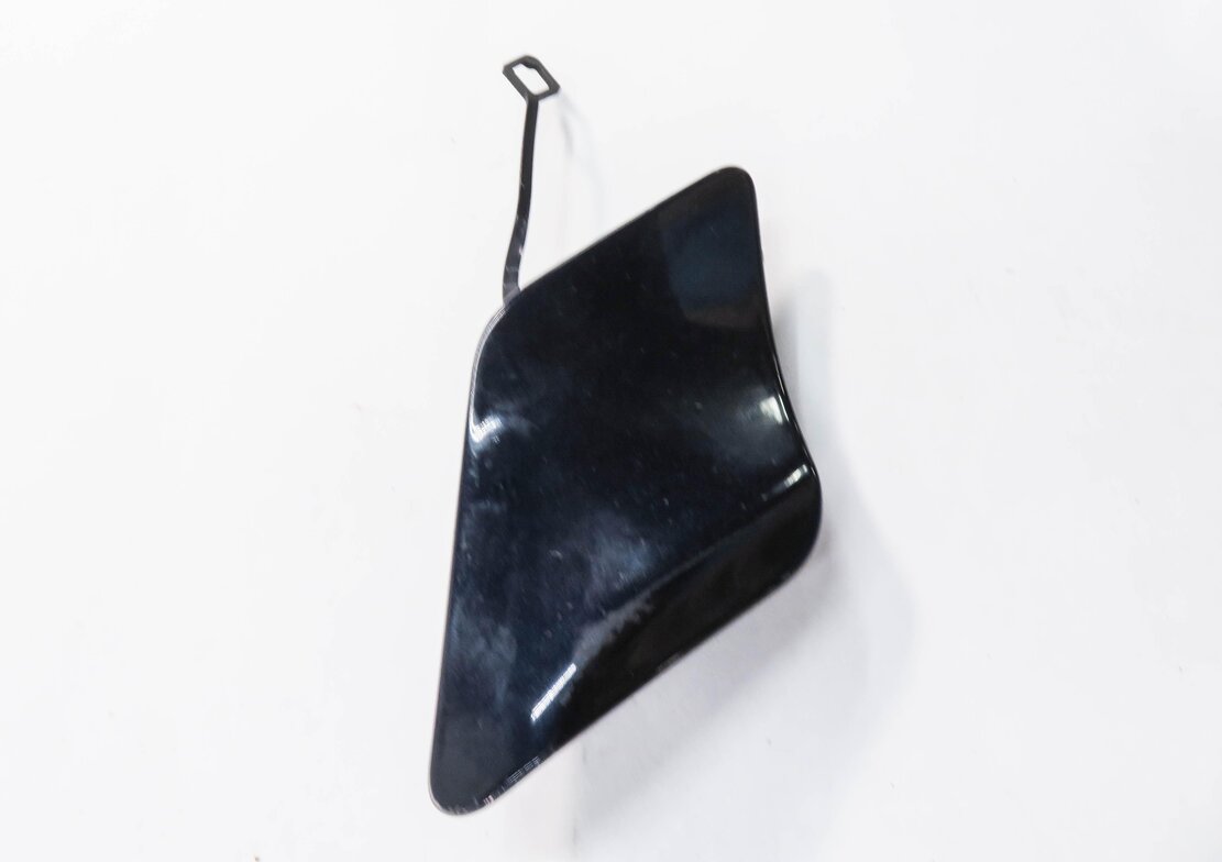 Thumbnail 3: 2013 MERCEDES C250 (W204) FRONT TOW HOOK COVER TRIM (CAVANSITE BLUE METALLIC)
