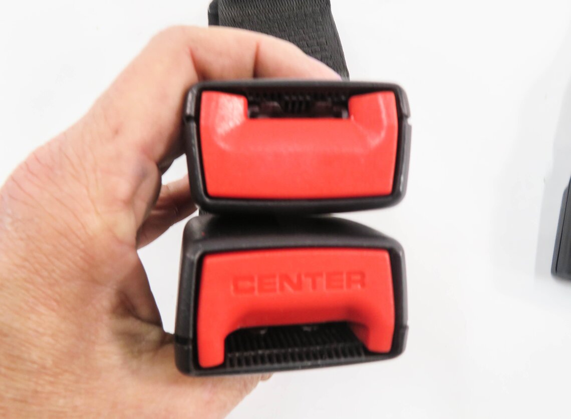 Thumbnail 7: 2011 BMW 335i (E90) REAR SEAT SEATBELT BUCKLE RECEIVER SET-3 (BLACK)