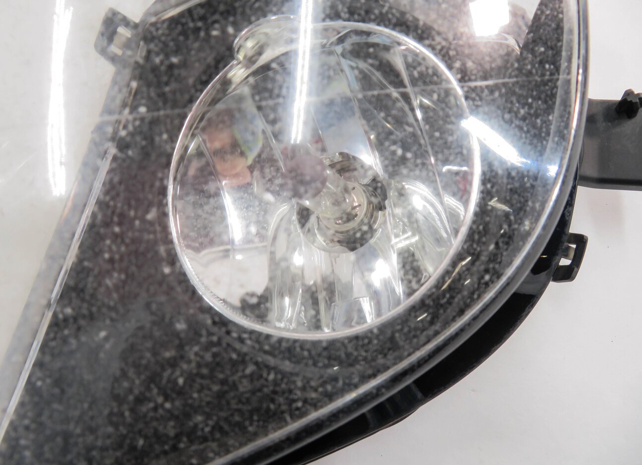 Thumbnail 6: 2009-2012 BMW 323i 328i 335i (E90) LEFT FRONT DRIVER FOGLIGHT LIGHT LAMP