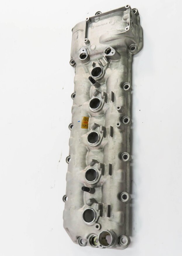 Thumbnail 4: 2006-2010 BMW M5 M6 ///M (E60 E63) 5.0L S85 V10 ENGINE - LEFT VALVE COVER