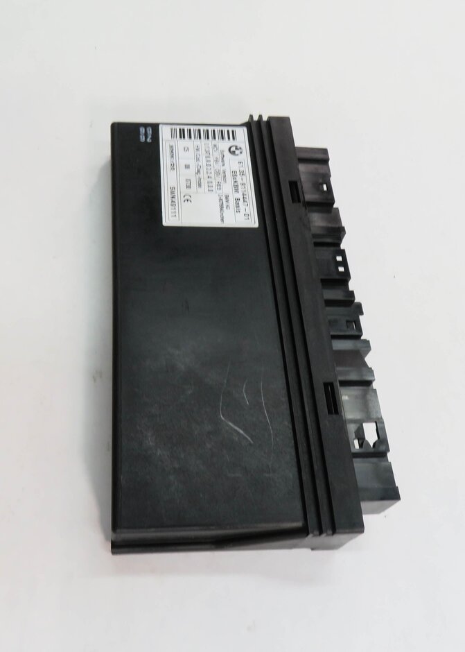 Thumbnail 4: 2006 BMW M6 ///M (E63) PRIMARY BODY CONTROL MODULE COMPUTER
